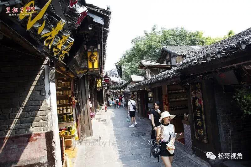 了解节电专家建议城里人少跳广场舞,你赞同吗?